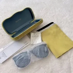 NIB Authentic Gucci GG0263S Oversized Oval Sunglasses Blue Gucci | Accessories | Nib Authentic Gucci Gg263s Oversized  main image 2